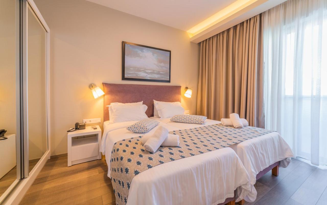 One-Bedroom Apartment,1431943183:JPEG
